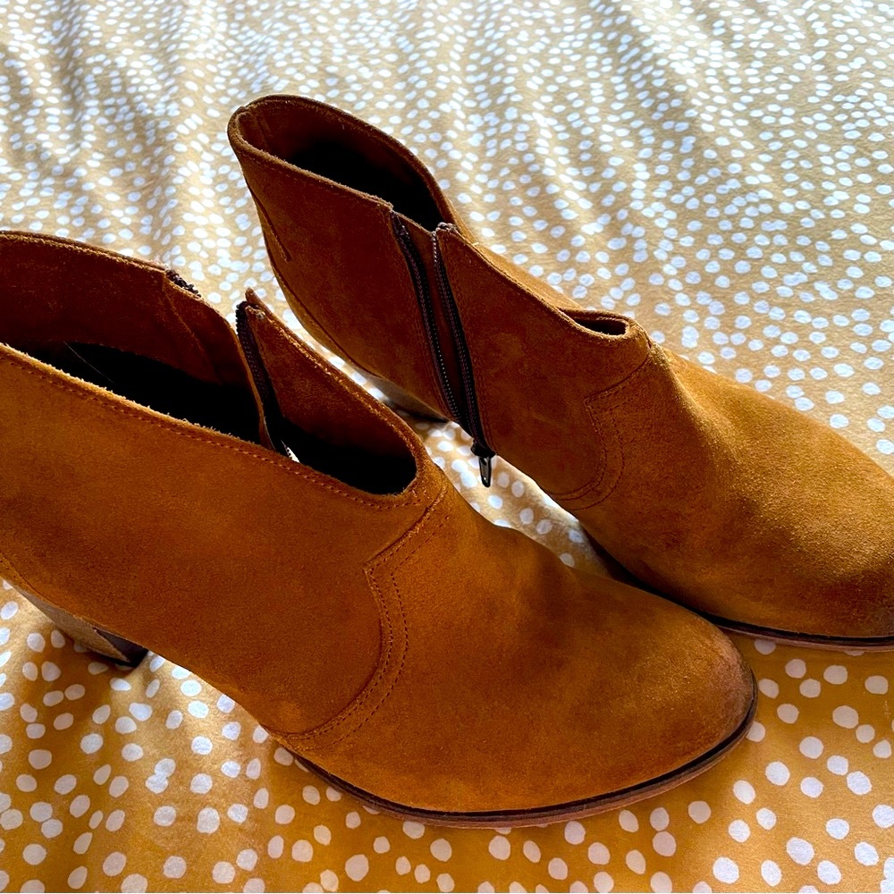 Suede booties, size 10, very good condition